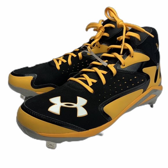 under armour black and gold baseball cleats